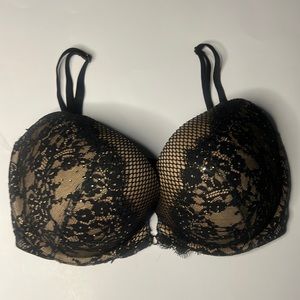 Victoria’s Secret Very Sexy Bra Push up sz 32DDD